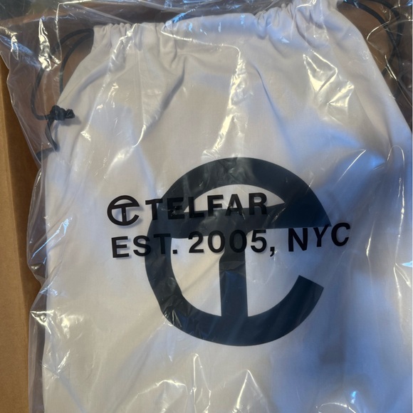 Medium Mustard Telfar shopping bag. Great condition. - Picture 3 of 3